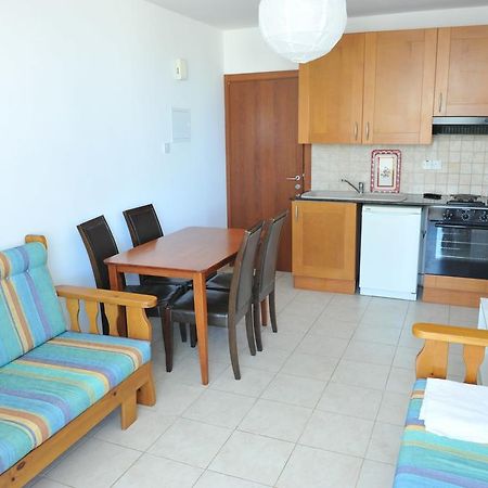 Artemis Karas Holidays Apartment Paralimni Bagian luar foto